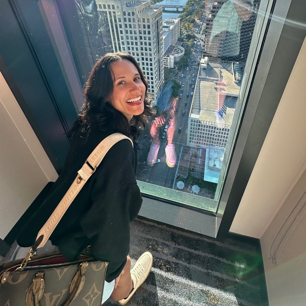 Meet your Posher, Annie